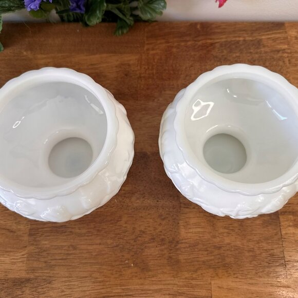 Vintage Milk Glass Planters Set of 2 Pedestal Floral Vases Wedding Centerpiece - Picture 4 of 5